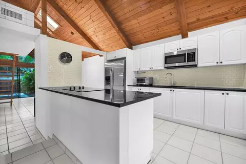 459 N University Dr #6-10, Plantation, FL 33324