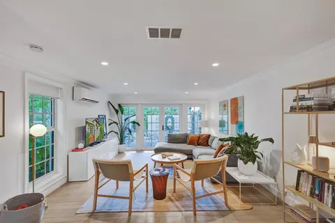 813 SE 2nd St, Fort Lauderdale, FL 33301