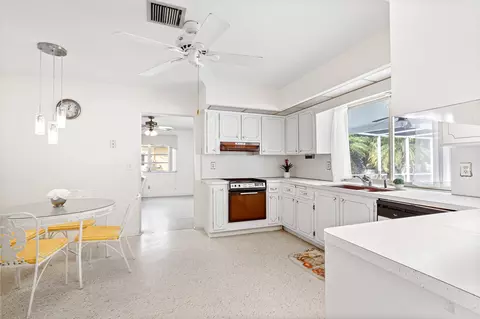 4911 Monroe St, Hollywood, FL 33021 photo 17