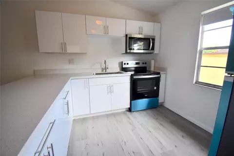 4325 NW 6th Ave #4325, Pompano Beach, FL 33064