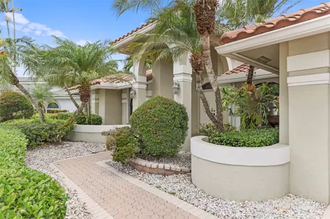 11021 NW 7th St, Plantation, FL 33324