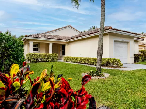 3500 Coco Lake Dr, Coconut Creek, FL 33073