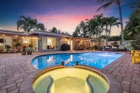 2000 NE 21st Ave, Fort Lauderdale, FL 33305