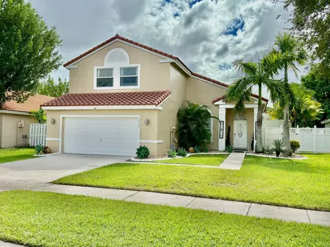 18122 NW 19th St, Pembroke Pines, FL 33029