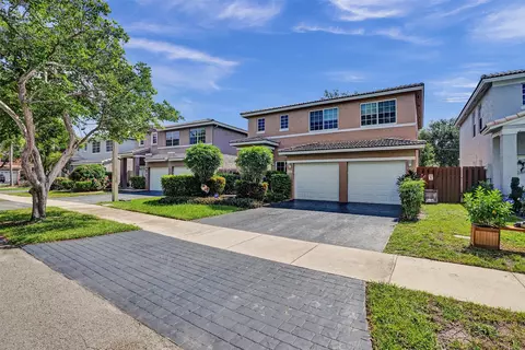 5918 SW 112th Dr, Cooper City, FL 33330