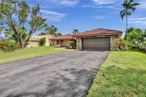 2019 NW 108th Ln, Coral Springs, FL 33071