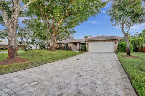 1227 NW 111th Ave, Coral Springs, FL 33071