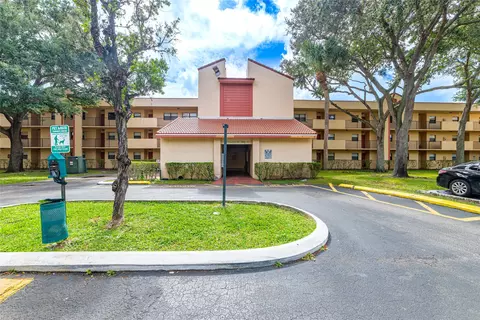 3199 Foxcroft Rd #115, Miramar, FL 33025