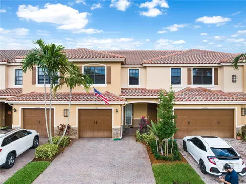 10824 NW 74th Dr, Parkland, FL 33076