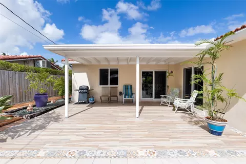 214 SE 3rd Pl, Dania Beach, FL 33004 photo 4