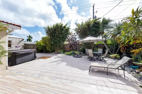214 SE 3rd Pl, Dania Beach, FL 33004 photo 3