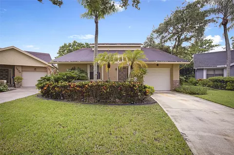 2401 Ginger Ave, Coconut Creek, FL 33063 photo 2