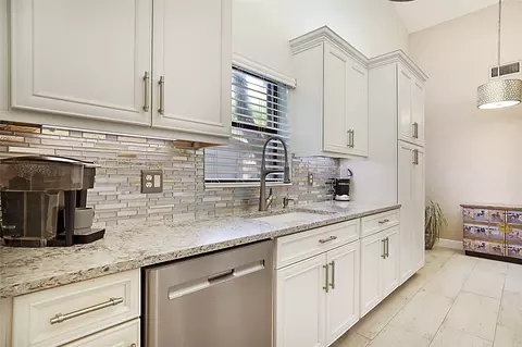 2401 Ginger Ave, Coconut Creek, FL 33063 photo 14
