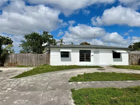 3721 SW 32nd St, West Park, FL 33023