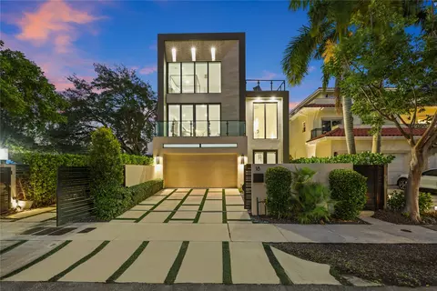 18 SE 11th Ave, Fort Lauderdale, FL 33301