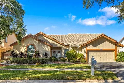 1855 NW 105th Ave, Plantation, FL 33322