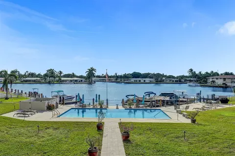 700 Pine Dr #204, Pompano Beach, FL 33060