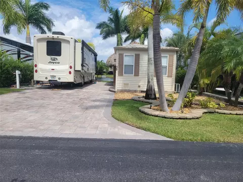 613 SW 42nd Cv, Okeechobee, FL 34974