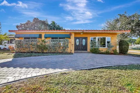 2230 N 55 Ave, Hollywood, FL 33021