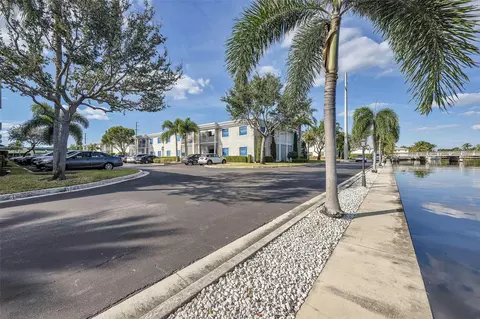 170 Cypress Club Dr #723, Pompano Beach, FL 33060