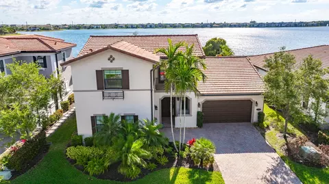 8720 Watercrest Cir W, Parkland, FL 33076