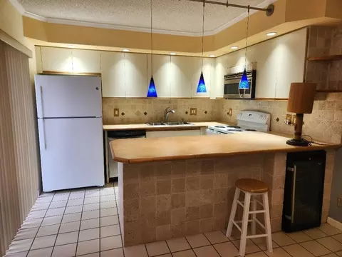 2742 SW 15th St #2742, Deerfield Beach, FL 33442