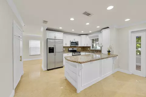 7379 Santa Monica Dr, Margate, FL 33063 photo 5