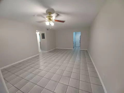 10036 Twin Lakes Dr #37F, Coral Springs, FL 33071