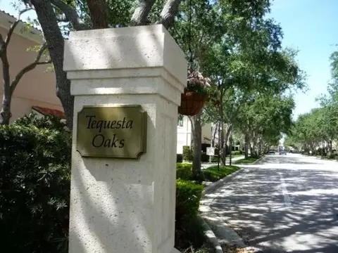 87 Live Oak Cir, Tequesta, FL 33469 photo 2