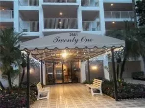 2661 S Course Dr #703, Pompano Beach, FL 33069