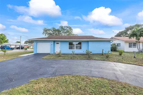 8114 NW 94th Ln, Tamarac, FL 33321