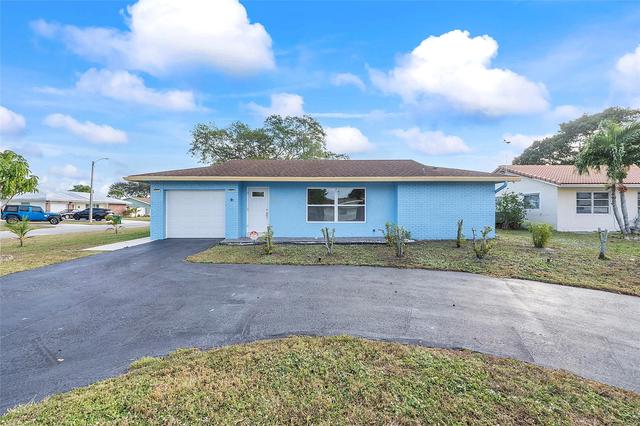 8114 NW 94th Ln, Tamarac, FL 33321