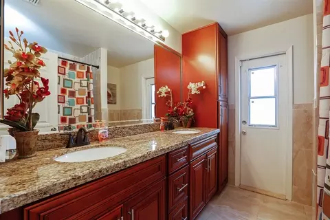 1100 SE 5th Ct #10, Pompano Beach, FL 33060
