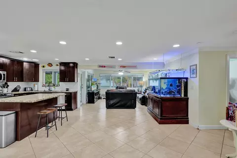 2849 NE 35th St, Lighthouse Point, FL 33064 photo 10