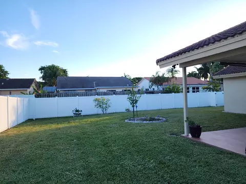 426 SE 3rd Place Pl, Dania Beach, FL 33004 photo 7