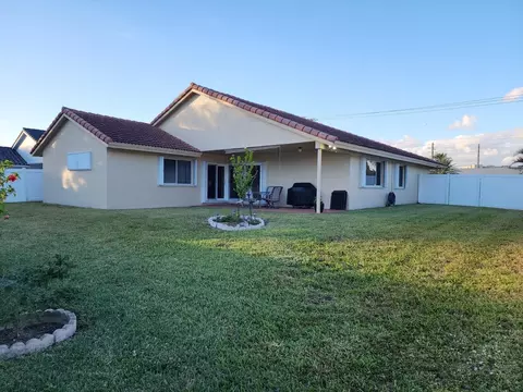 426 SE 3rd Place Pl, Dania Beach, FL 33004 photo 5