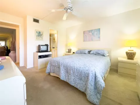 339 Knotty Pine Cir #B1, Greenacres, FL 33463