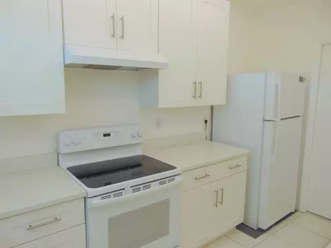2400 SW 22nd Ave #512, Delray Beach, FL 33445
