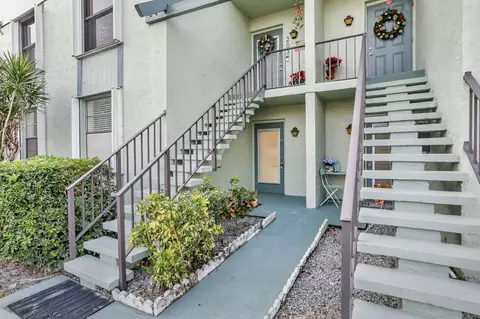 7410 NW 18th St #103, Margate, FL 33063