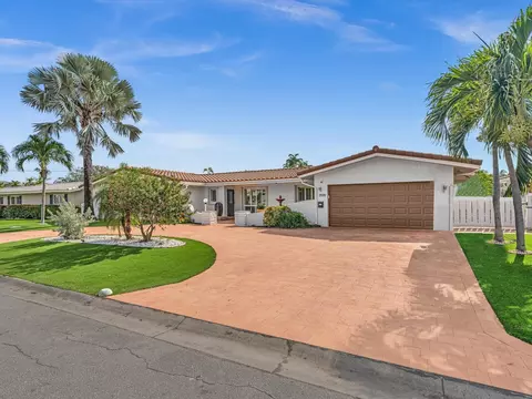 2930 NE 55th Pl, Fort Lauderdale, FL 33308