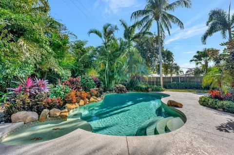 2516 NE 21st Ter, Lighthouse Point, FL 33064