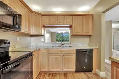 2900 NW 42nd Ave #A202, Coconut Creek, FL 33066