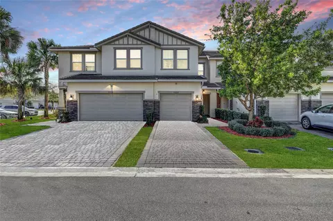 1002 Rio Ct, Lighthouse Point, FL 33064