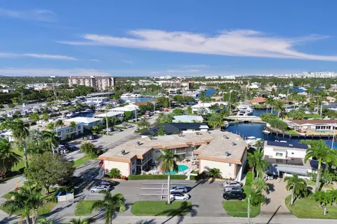 2201 SE 9th St #109, Pompano Beach, FL 33062