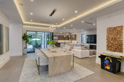 712 SE 7th St, Fort Lauderdale, FL 33301