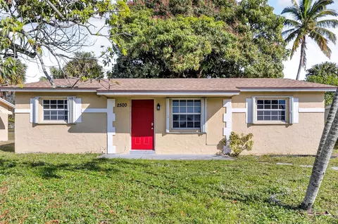 2500 NW 26th Ave, Fort Lauderdale, FL 33311