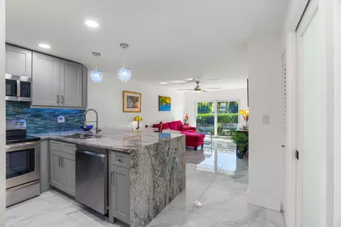 3004 NE 5th Ter #104C, Wilton Manors, FL 33334