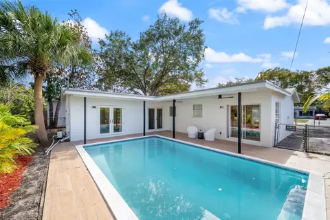 6443 Custer St, Hollywood, FL 33024