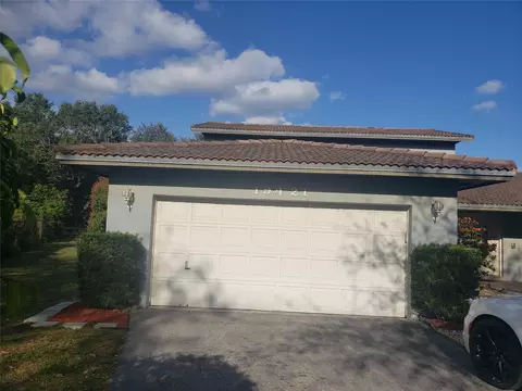 19421 NW 18th Ct, Miami Gardens, FL 33056