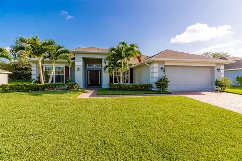 1303 Scarlet Oak Cir, Vero Beach, FL 32966